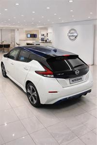 2017 Nissan Leaf - Thumbnail