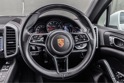 2015 Porsche CAYENNE 4WD - Thumbnail