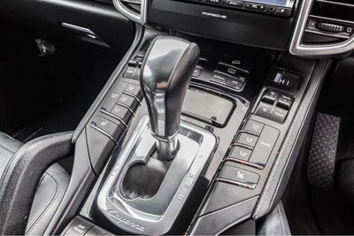 2015 Porsche CAYENNE 4WD - Thumbnail