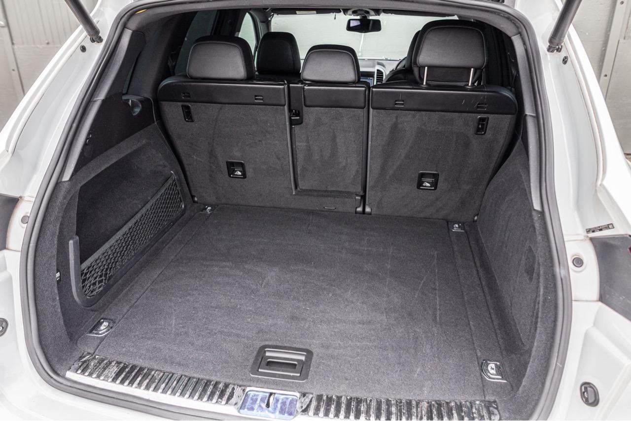 2015 Porsche CAYENNE 4WD