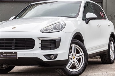 2015 Porsche CAYENNE 4WD - Thumbnail