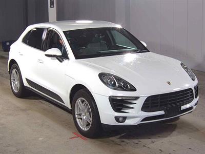 2015 Porsche MACAN 4WD - Thumbnail
