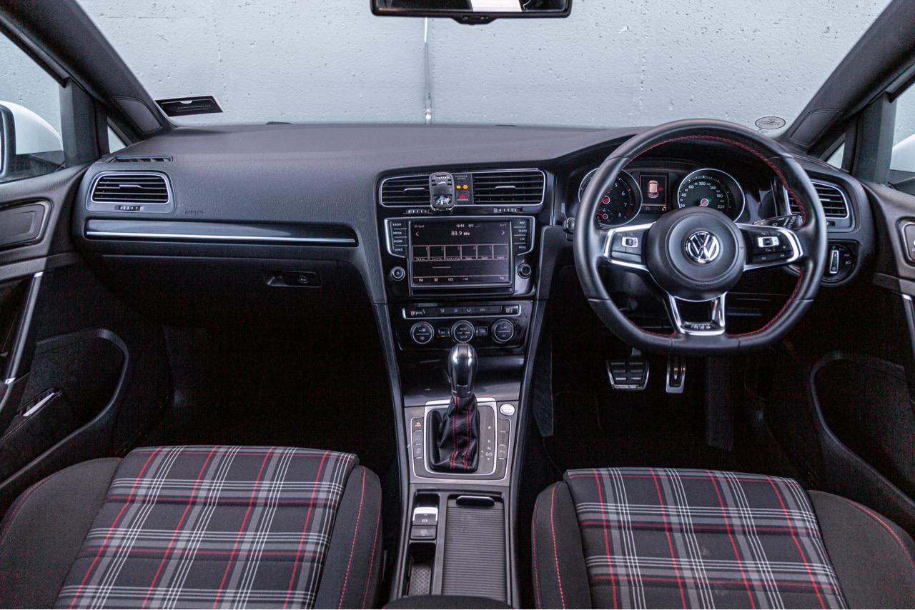 2014 Volkswagen GOLF GTI