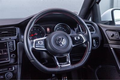 2014 Volkswagen GOLF GTI - Thumbnail