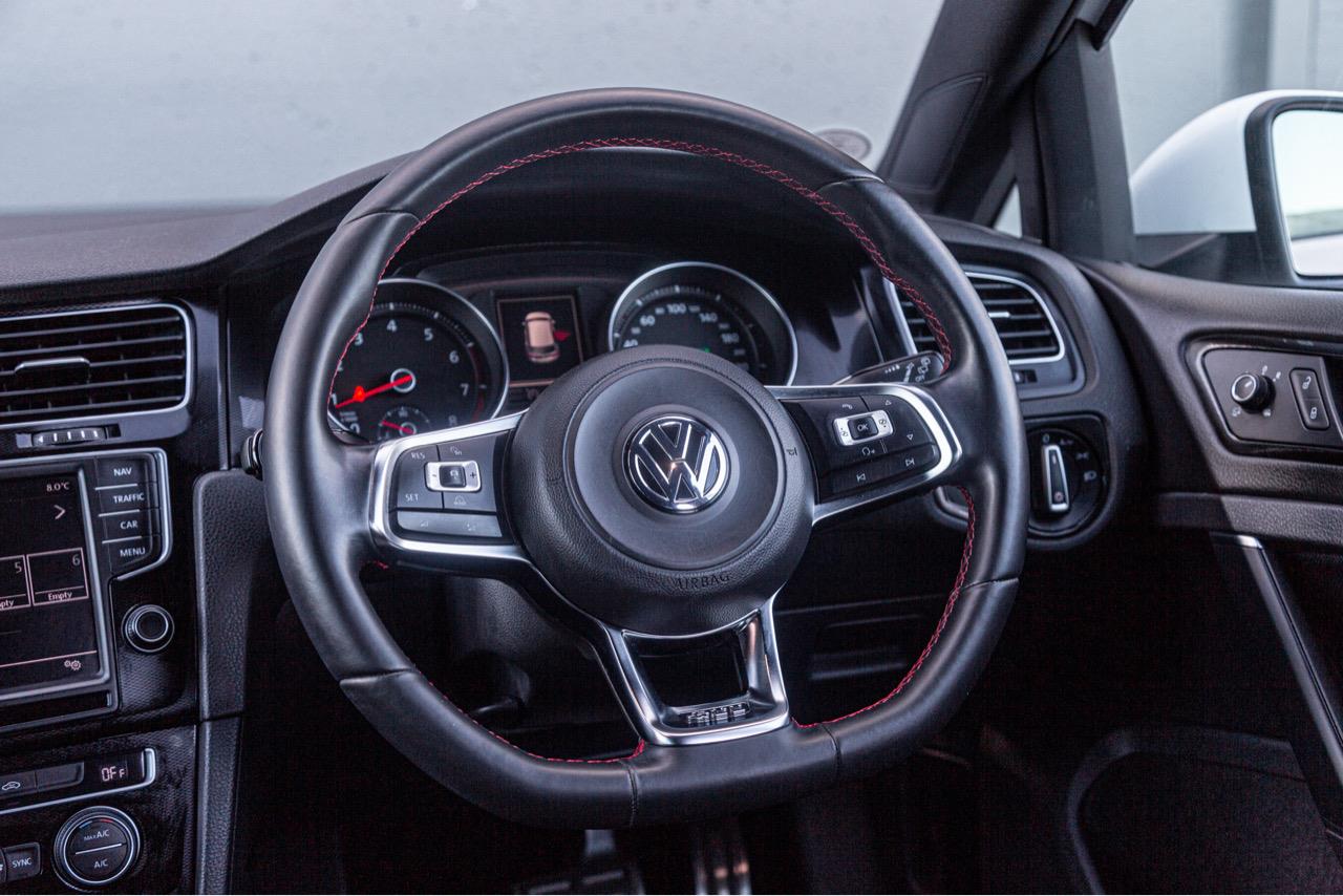 2014 Volkswagen GOLF GTI