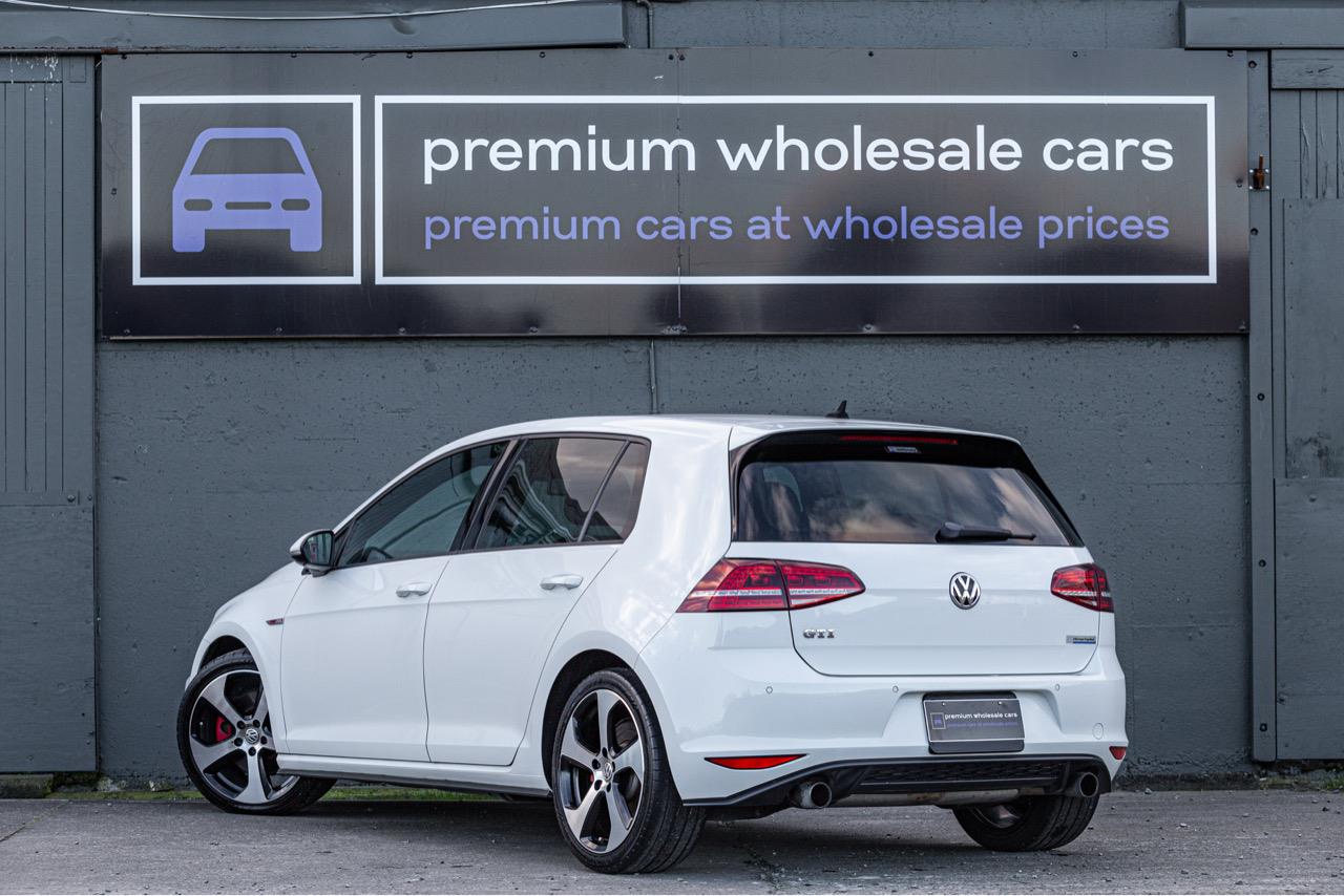 2014 Volkswagen GOLF GTI