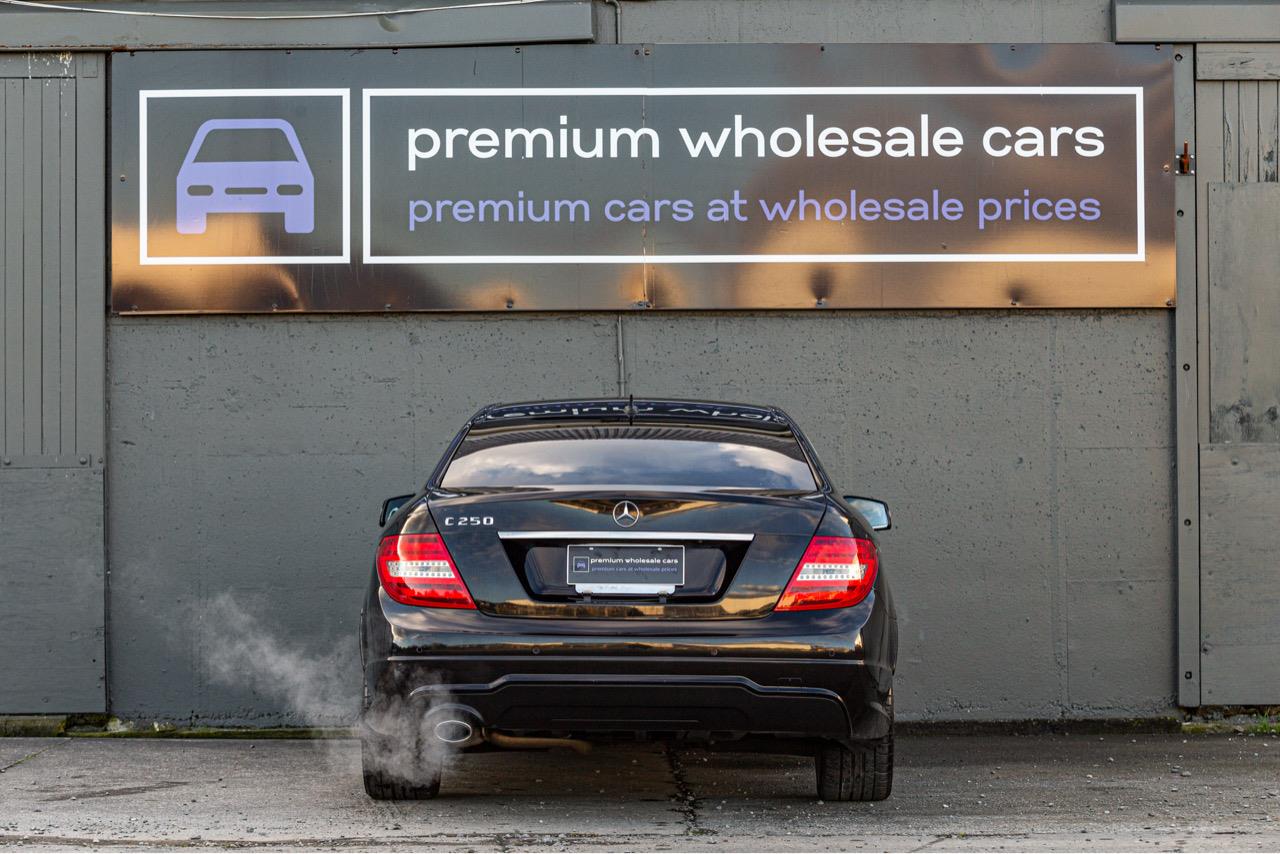 2012 Mercedes-Benz C180 COUPE