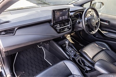 2020 Toyota Corolla - Thumbnail