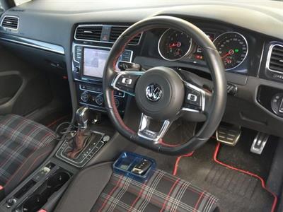 2014 Volkswagen GOLF GTI - Thumbnail