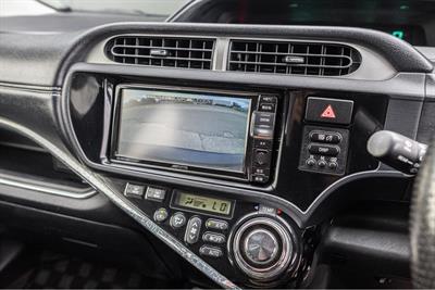 2013 Toyota AQUA - Thumbnail