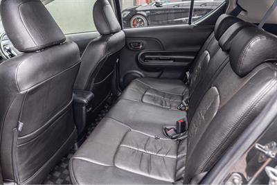 2013 Toyota AQUA - Thumbnail