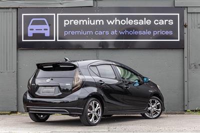 2013 Toyota AQUA - Thumbnail