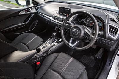 2017 Mazda Axela - Thumbnail