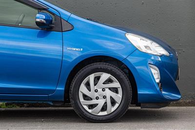 2015 Toyota AQUA - Thumbnail