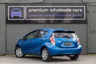 2015 Toyota AQUA - Thumbnail