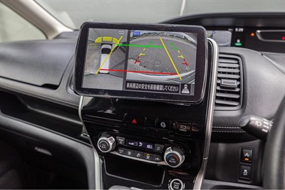 2017 Nissan SERENA - Thumbnail