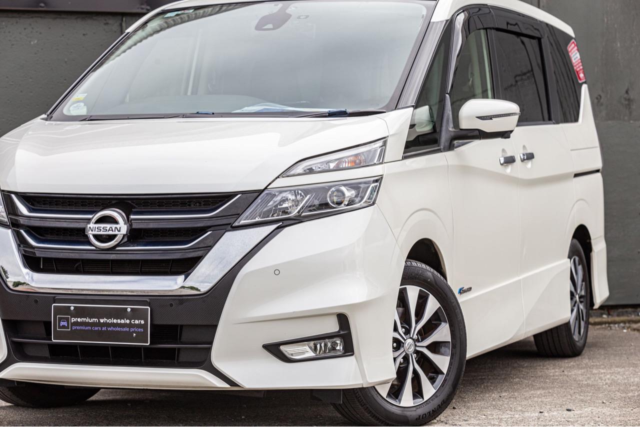 2017 Nissan SERENA