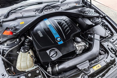 2014 BMW 330e - Thumbnail