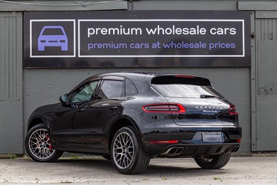 2018 Porsche MACAN 4WD - Thumbnail
