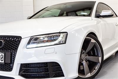 2011 Audi RS5 - Thumbnail