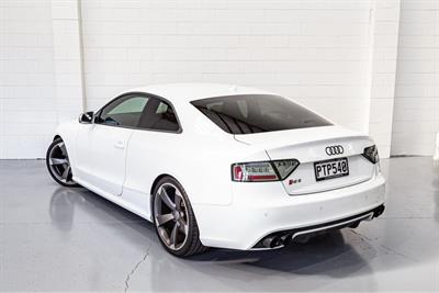 2011 Audi RS5 - Thumbnail