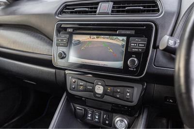 2018 Nissan Leaf - Thumbnail