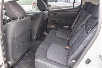 2018 Nissan Leaf - Thumbnail