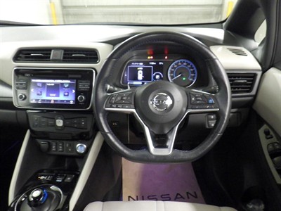 2018 NISSAN LEAF - Thumbnail