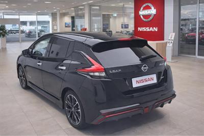 2021 Nissan Leaf - Thumbnail