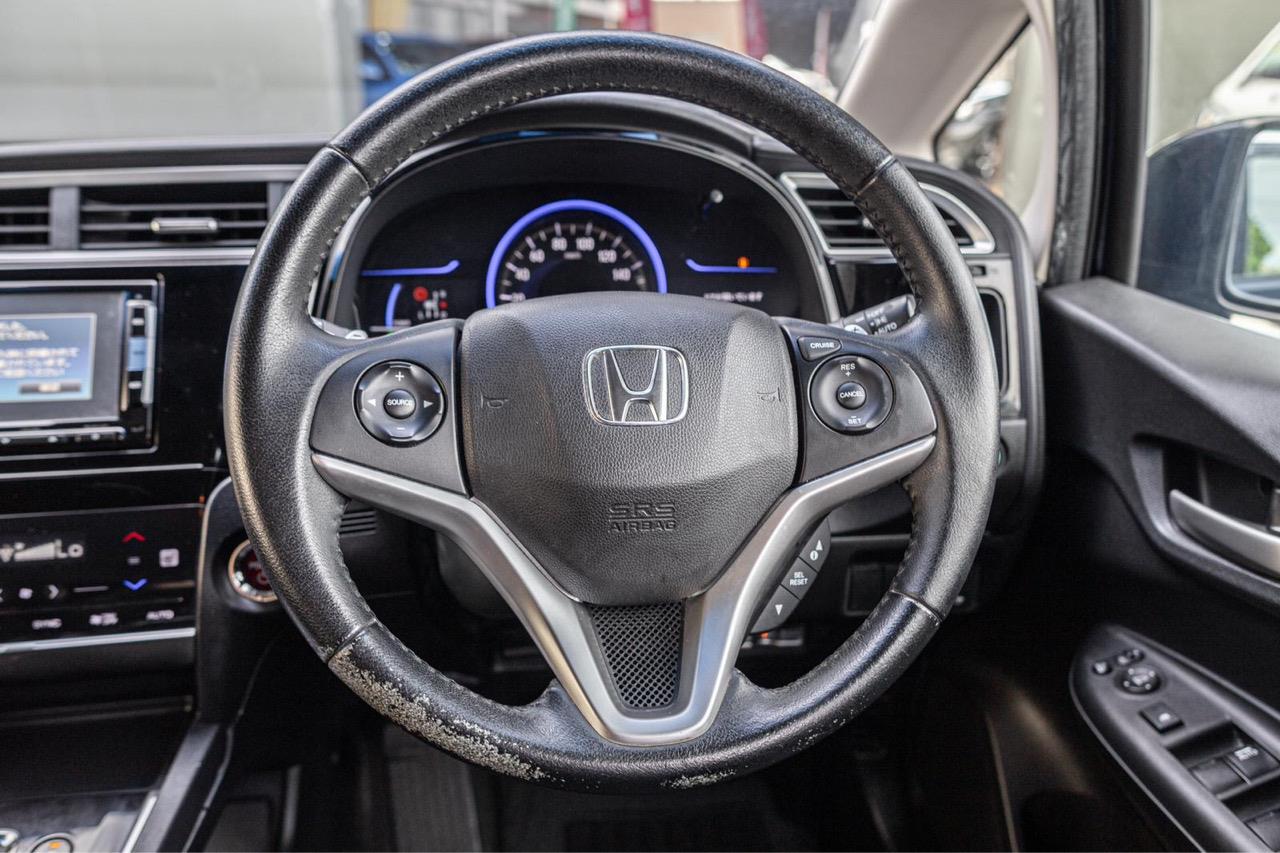 2015 Honda SHUTTLE