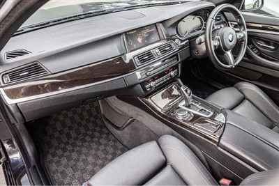 2015 BMW 528I M-SPORT - Thumbnail