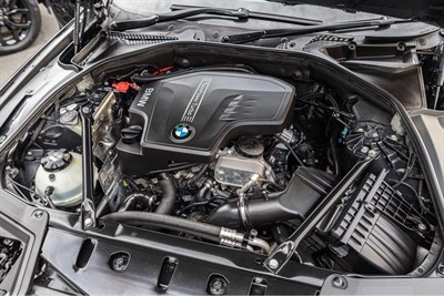 2015 BMW 528I M-SPORT - Thumbnail