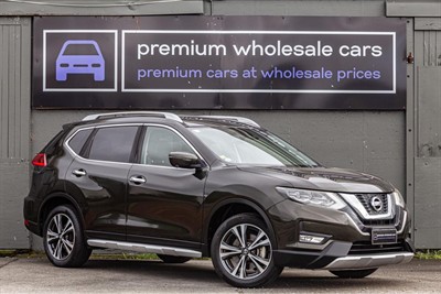 2017 Nissan X-Trail - Thumbnail