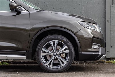 2017 Nissan X-Trail - Thumbnail