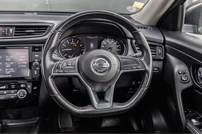 2017 Nissan X-Trail - Thumbnail