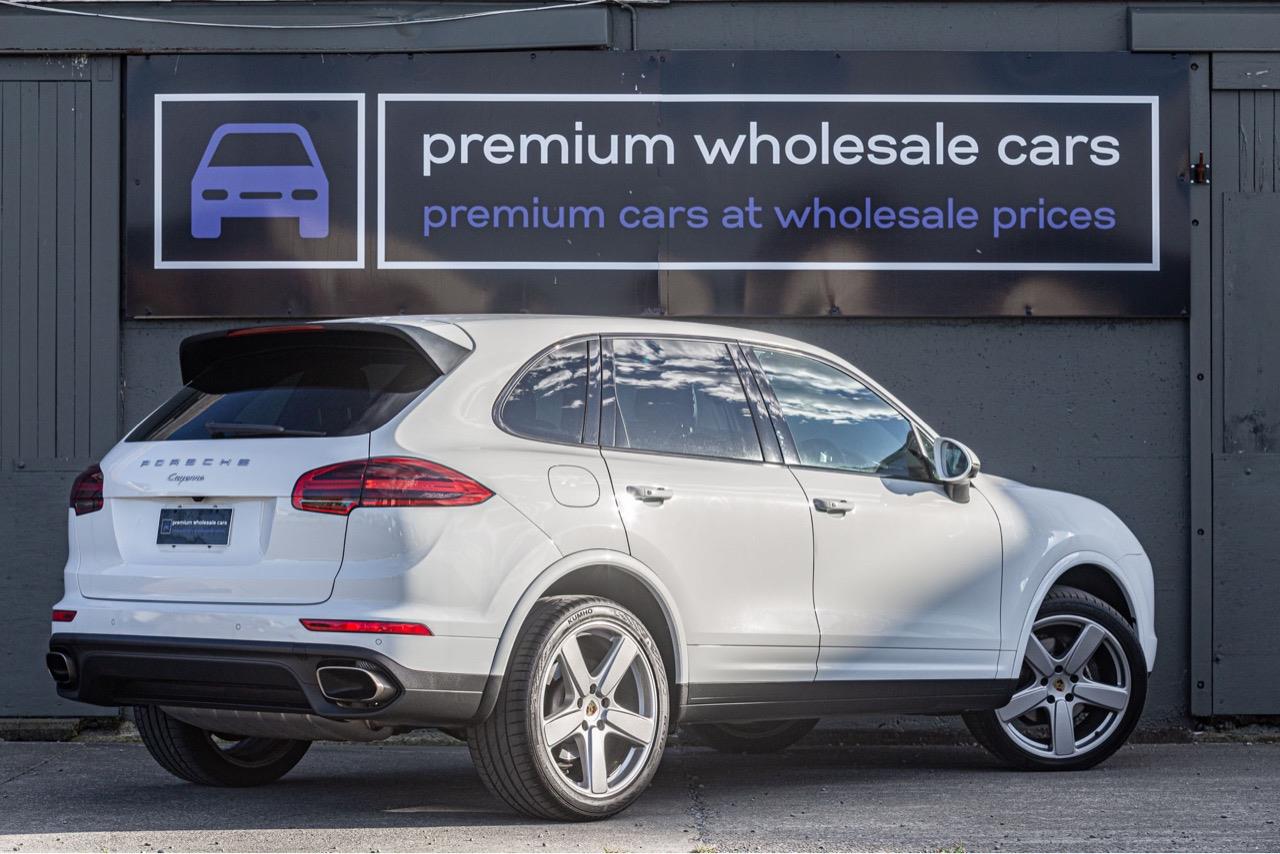 2017 Porsche CAYENNE 4WD