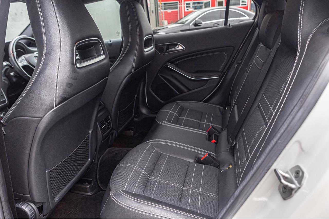 2015 Mercedes-Benz GLA250