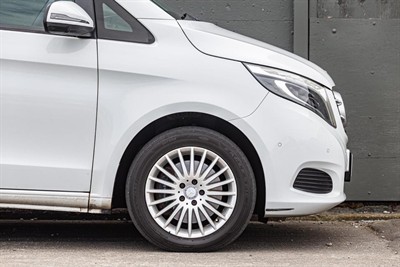 2017 Mercedes-Benz V CLASS - Thumbnail