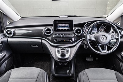 2017 Mercedes-Benz V CLASS - Thumbnail