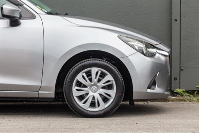 2015 Mazda Demio - Thumbnail