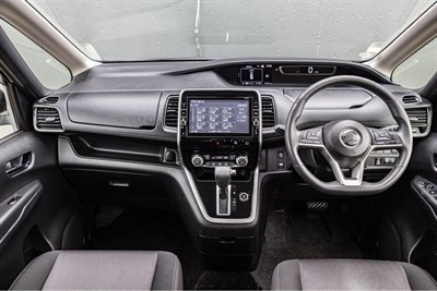 2019 Nissan SERENA - Thumbnail