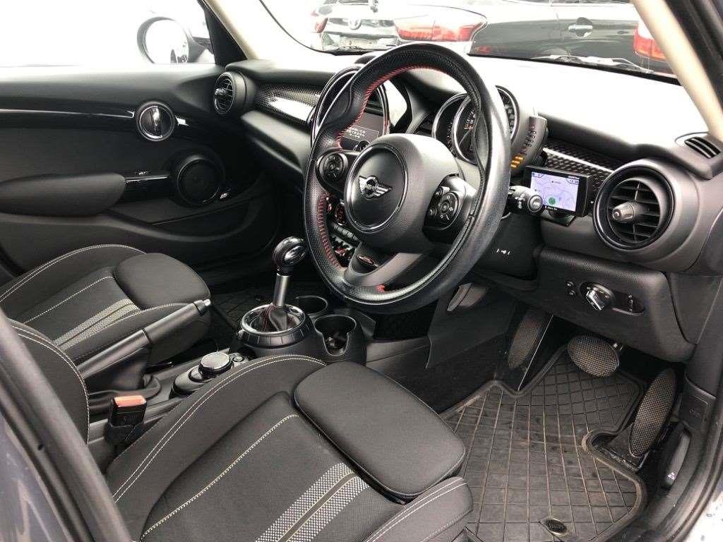 2017 BMW MINI MINI