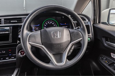 2015 Honda SHUTTLE - Thumbnail